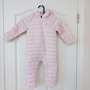 The North Face ThermoBall One-Piece - Baby Pink Size 12-18 Months